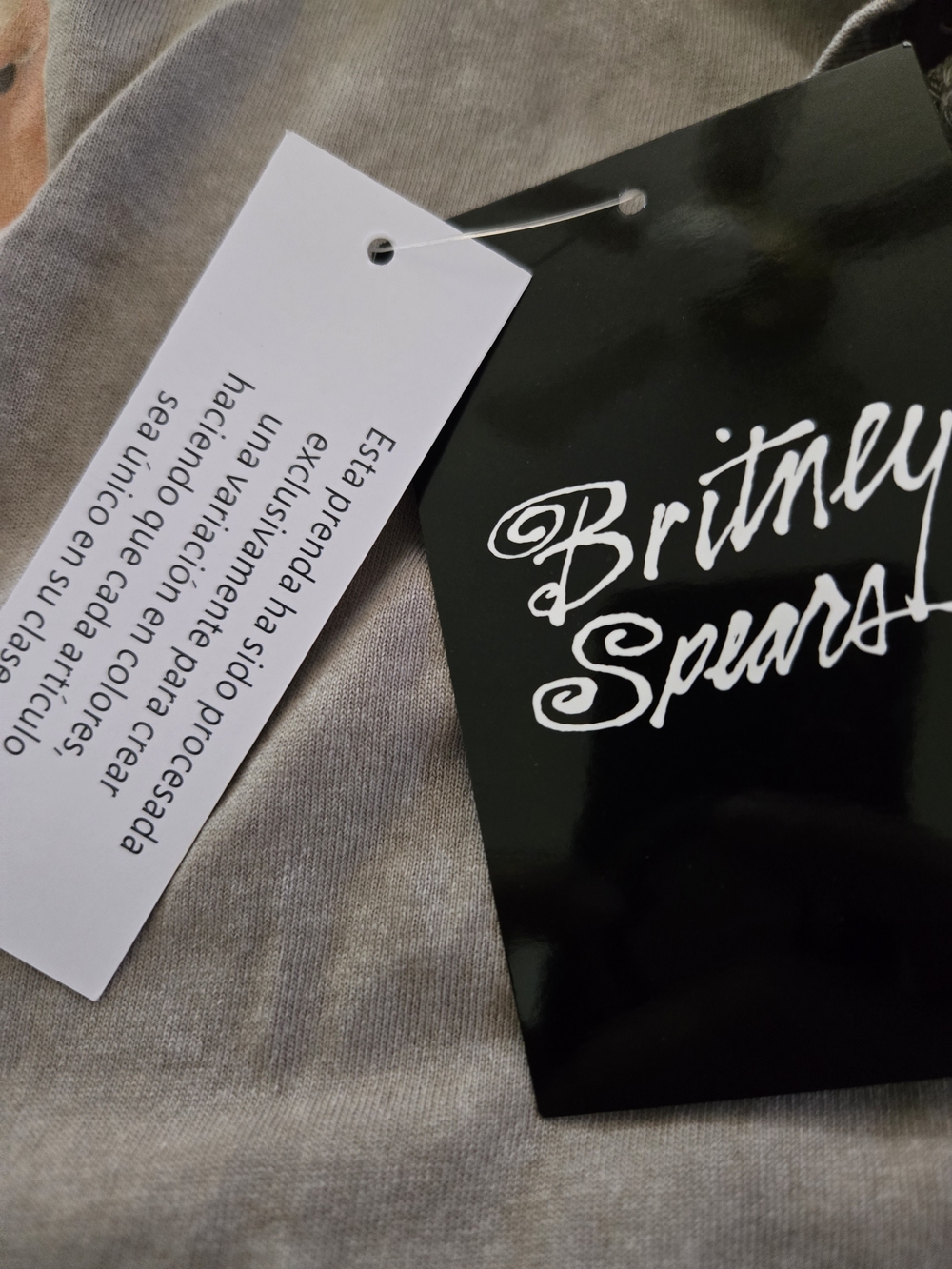 Britney Spears NEW Graphic Cropped T-Shirt Gray "Oops!... I Did It Again" S/M - Picture 10 of 10